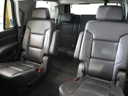 Used 2019 Chevrolet Tahoe LT w/ Luxury Package AWD/4WD image 33
