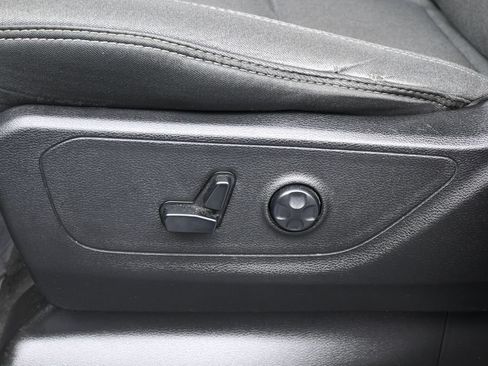 Used 2020 RAM 1500 Big Horn RWD image 12