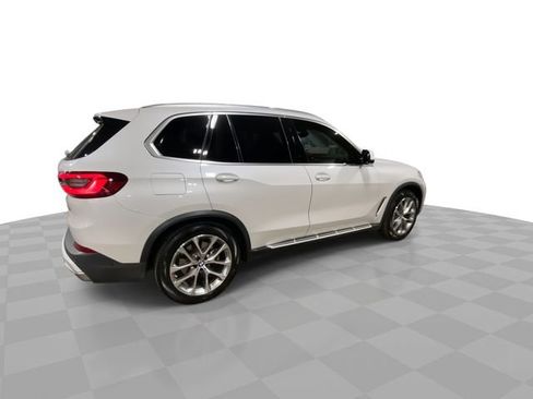 Used 2023 BMW X5 xDrive40i w/ Premium Package AWD/4WD image 2