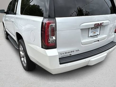 Used 2017 GMC Yukon XL SLT w/ Premium Edition RWD image 42