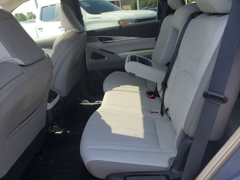 Certified 2026 INFINITI QX60 Luxe w/ Cargo Package FWD image 13