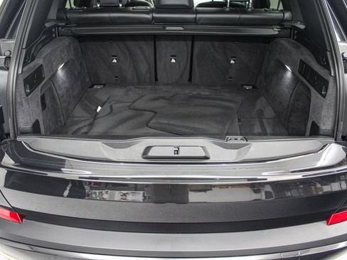 Used 2025 BMW X5 xDrive50e AWD/4WD image 16