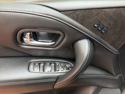 Used 2024 INFINITI QX80 Luxe RWD image 23