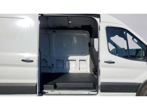 New 2026 Ford Transit 250 148 Medium Roof RWD image 12