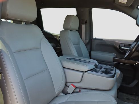 Used 2022 GMC Sierra 1500 SLT w/ X31 Off-Road Package AWD/4WD image 18
