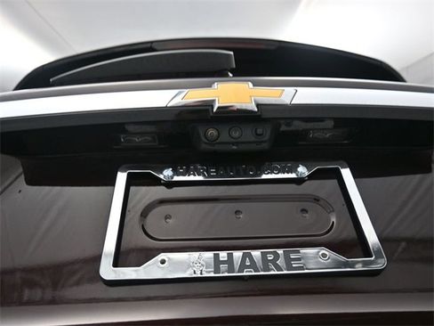 Used 2023 Chevrolet Traverse LT w/ LT Premium Package image 26