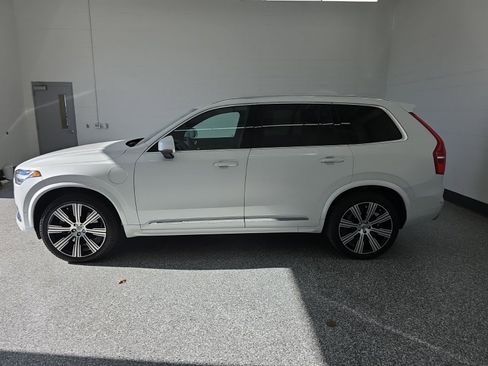 Used 2021 Volvo XC90 T8 Inscription w/ Advanced Package image 2
