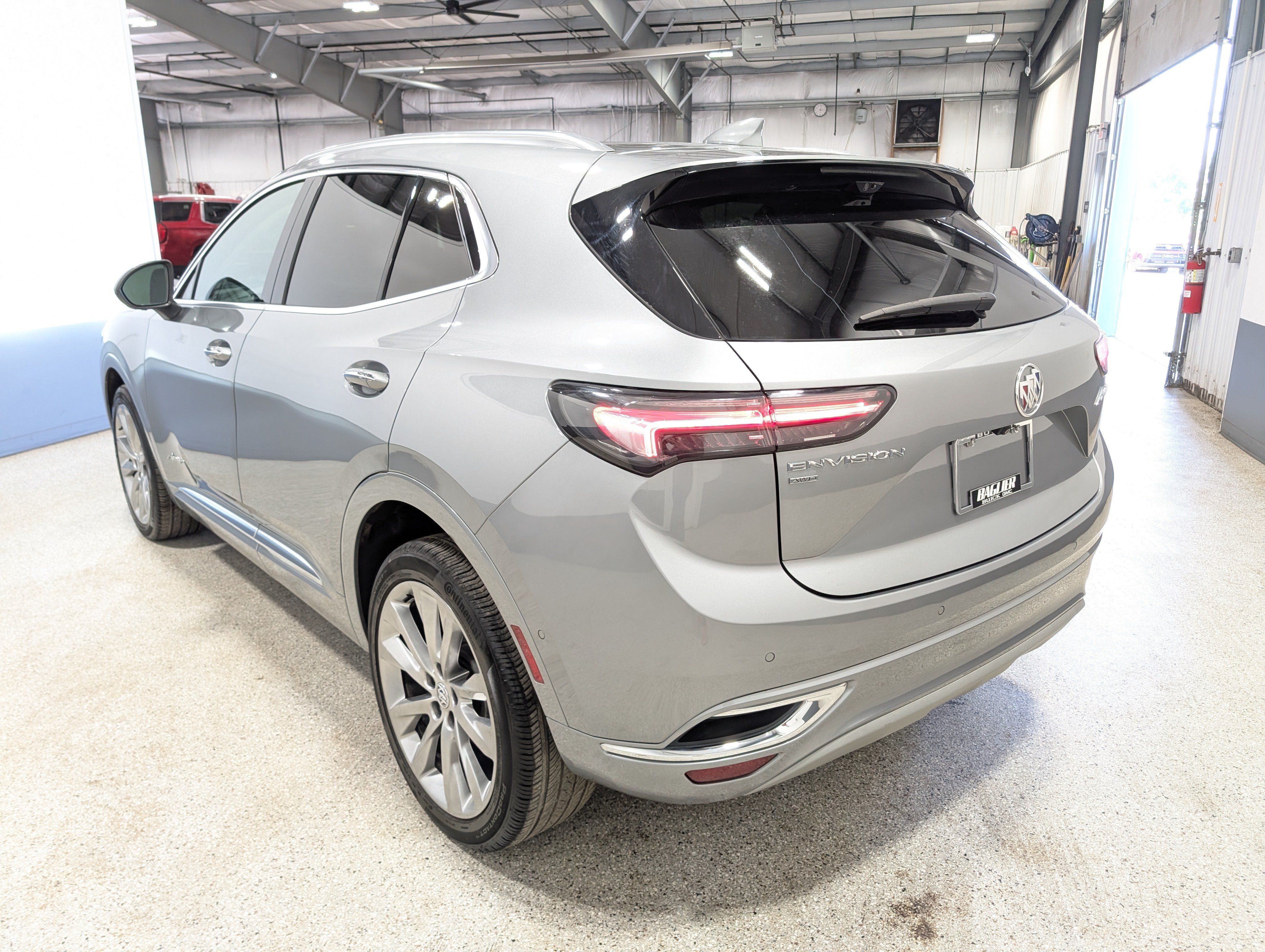 Used 2023 Buick Envision Avenir AWD/4WD image 5