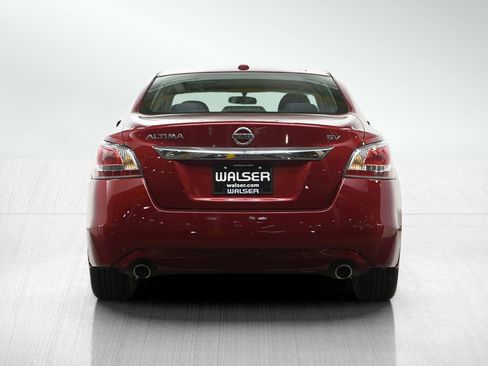 Used 2015 Nissan Altima 2.5 SV FWD image 4
