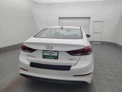 Used 2017 Hyundai Elantra Limited w/ Limited Tech Package 04 FWD image 7
