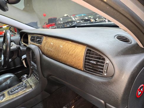 Used 2005 Jaguar S-TYPE R image 69