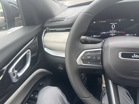New 2026 Jeep Compass Limited AWD/4WD image 25