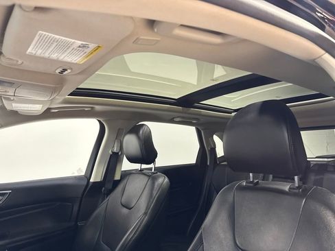 Used 2019 Ford Edge Titanium w/ Equipment Group 301A AWD/4WD image 24