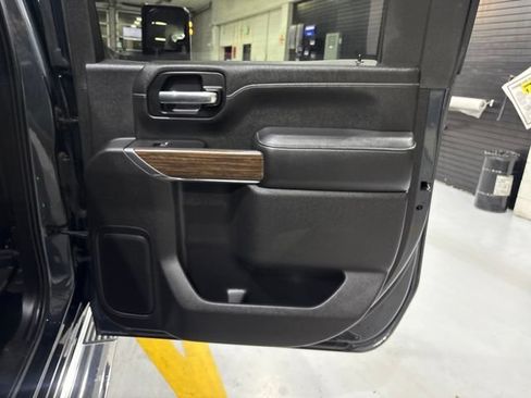 Used 2020 Chevrolet Silverado 2500 High Country AWD/4WD image 33
