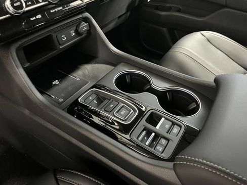 New 2026 Honda Pilot Touring image 17