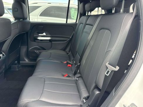 New 2026 Mercedes-Benz GLB 250 image 6