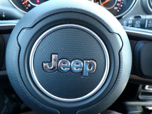 Used 2020 Jeep Wrangler Unlimited Sport S AWD/4WD image 30