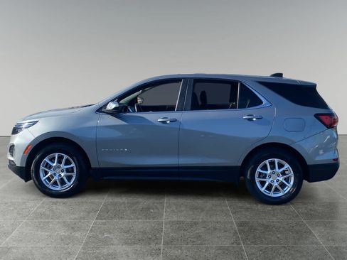 Used 2024 Chevrolet Equinox LT FWD image 2