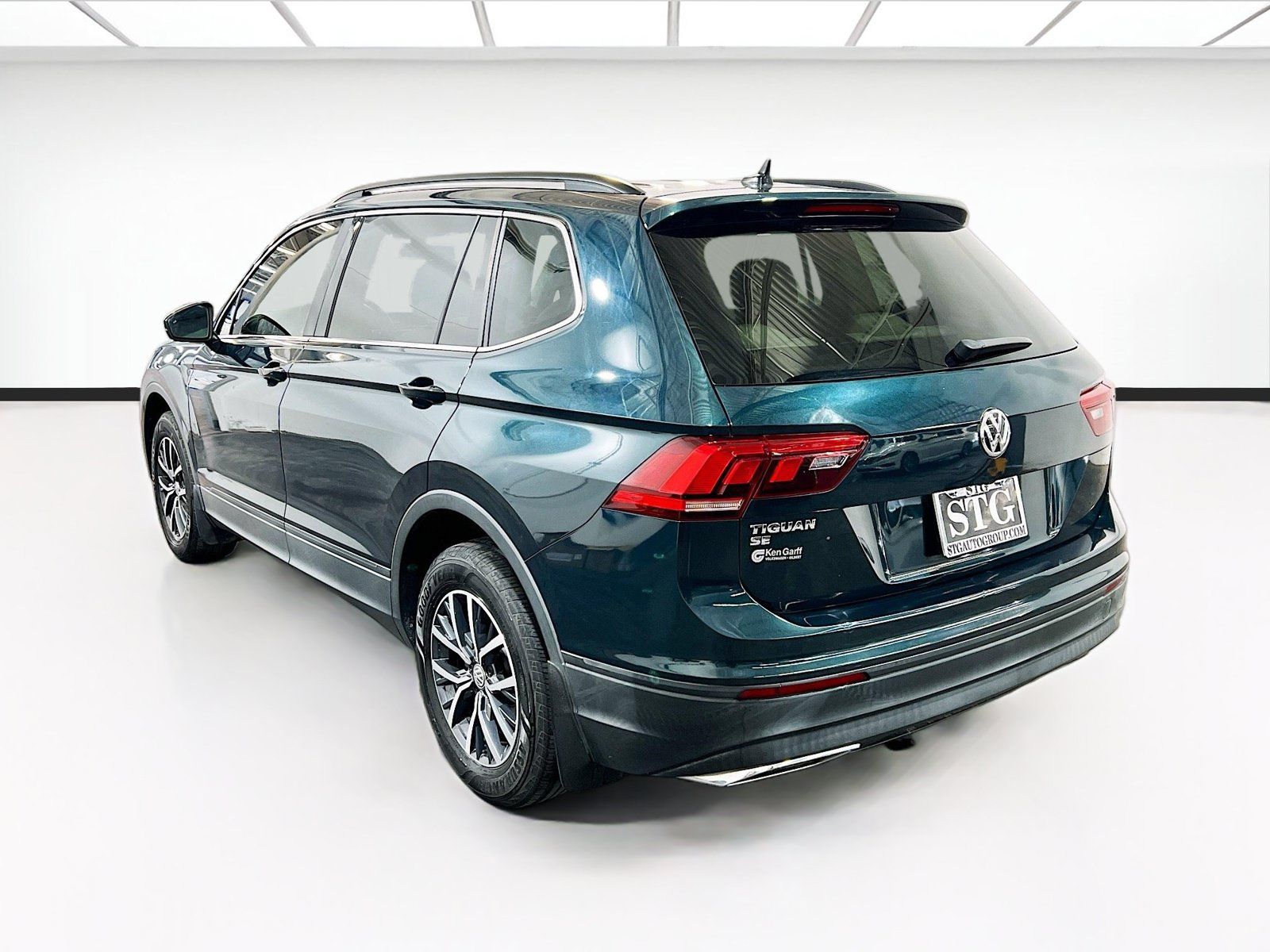 Used 2019 Volkswagen Tiguan SE FWD image 5