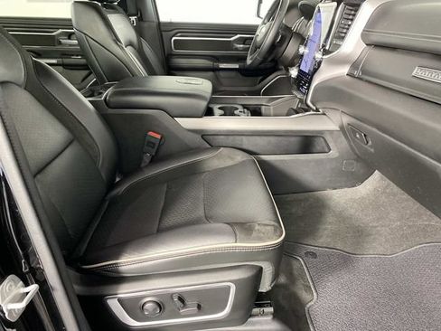 Used 2023 RAM 1500 Laramie AWD/4WD image 10
