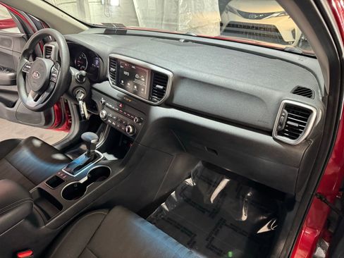 Used 2021 Kia Sportage LX image 21