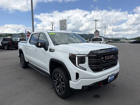Used 2026 GMC Sierra 1500 AT4 w/ Technology Package AWD/4WD image 3