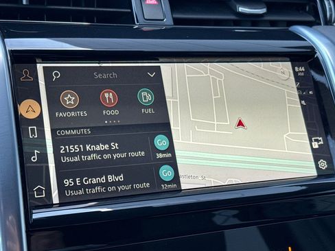 Used 2023 Land Rover Discovery Sport S image 21