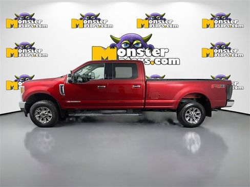 Used 2019 Ford F250 XLT w/ XLT Premium Package image 8