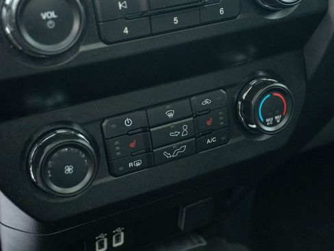 Used 2019 Ford F150 Lariat AWD/4WD image 26