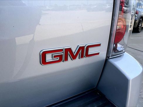 Used 2014 GMC Yukon Denali RWD image 9