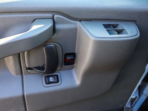 Used 2020 Chevrolet Express 2500 w/ Driver Convenience Package image 26