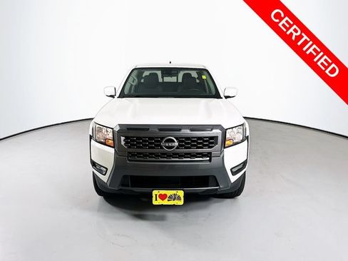 Used 2025 Nissan Frontier SV w/ SV Convenience Package RWD image 4