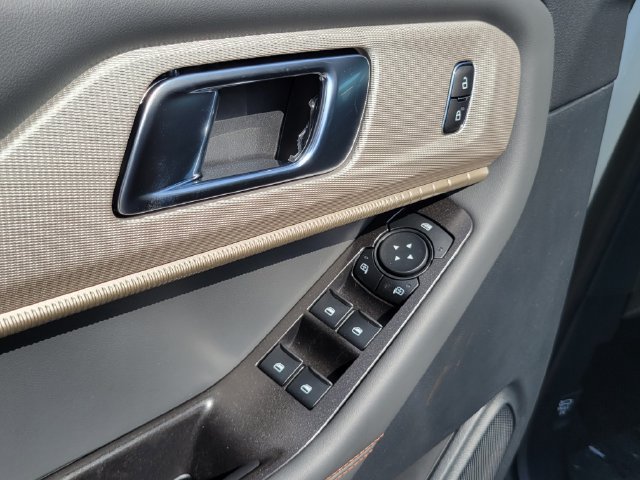 New 2027 Ford Explorer Active RWD image 22