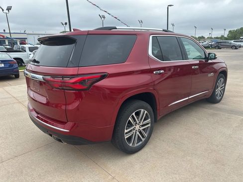 Used 2023 Chevrolet Traverse High Country AWD/4WD image 37