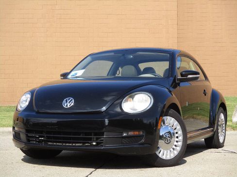 Used 2015 Volkswagen Beetle 1.8T FWD image 62