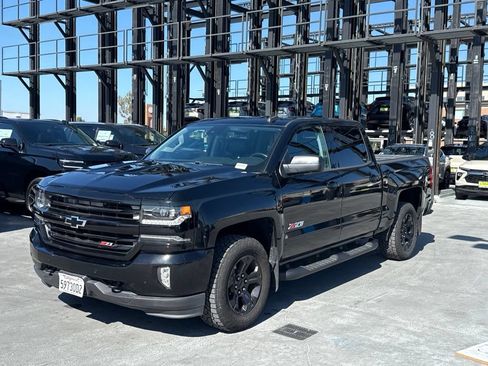 Used 2017 Chevrolet Silverado 1500 LTZ Z71 w/ LTZ Plus Package AWD/4WD image 1