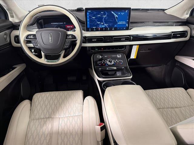 Used 2023 Lincoln Nautilus Black Label w/ Class II Trailer Tow Package AWD/4WD image 25