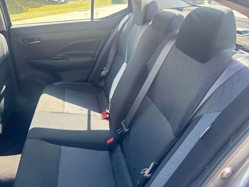 Used 2025 Nissan Versa SV image 36