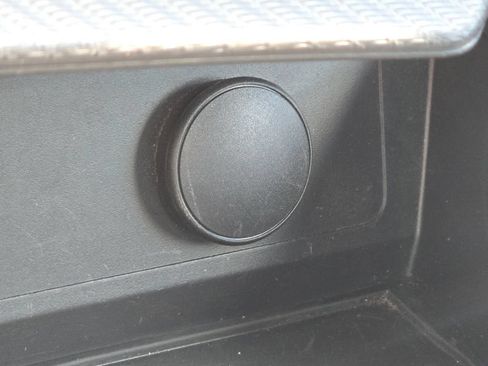 Used 2025 Ford Mustang Premium RWD image 8
