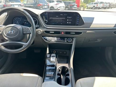 Used 2023 Hyundai Sonata SEL w/ Convenience Package FWD image 11