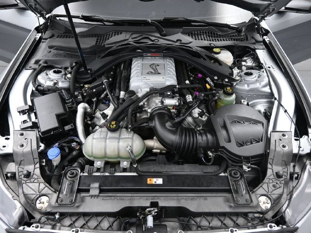 Used 2022 Ford Mustang Shelby GT500 w/ Technology Package RWD image 25