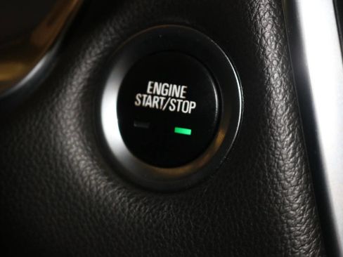 Used 2020 Chevrolet Traverse LT w/ LT Premium Package image 36