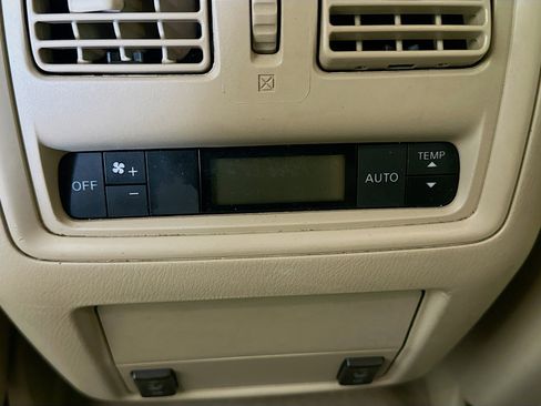 Used 2013 Nissan Pathfinder SL w/ Trailer Tow Pkg image 25