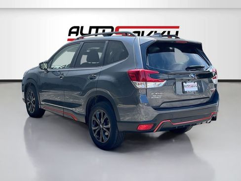 Used 2023 Subaru Forester Sport image 5