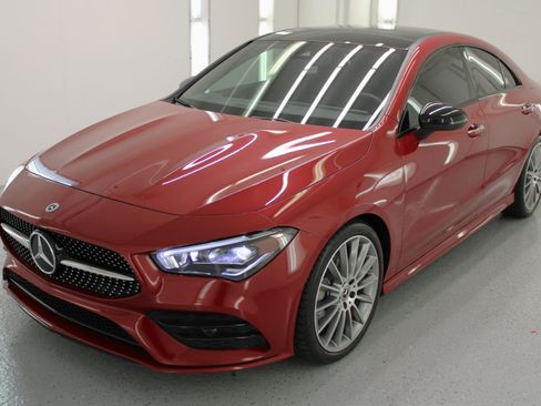 Used 2023 Mercedes-Benz CLA 250 4MATIC image 4