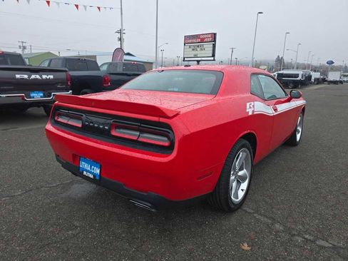 Used 2015 Dodge Challenger R/T w/ Quick Order Package 28D R/T image 5