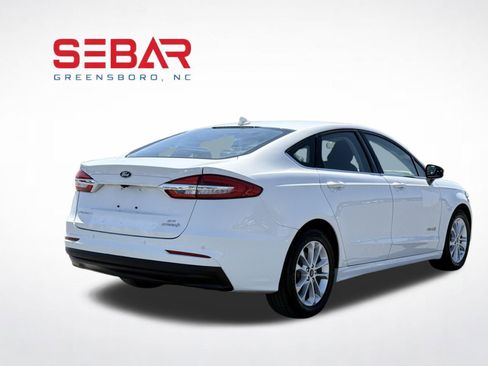 Used 2019 Ford Fusion SE FWD image 8