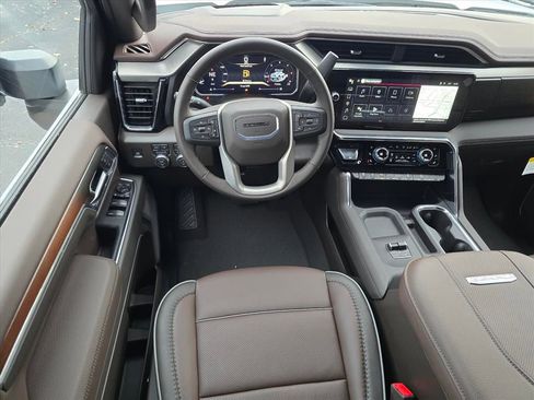 New 2026 GMC Sierra 2500 Denali w/ Denali Reserve Package image 8