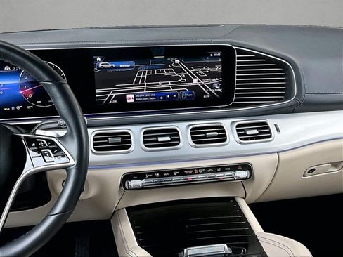 Certified 2025 Mercedes-Benz GLS 450 4MATIC image 8
