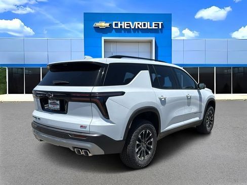 New 2026 Chevrolet Traverse Z71 w/ Enhanced Driving Package AWD/4WD image 3